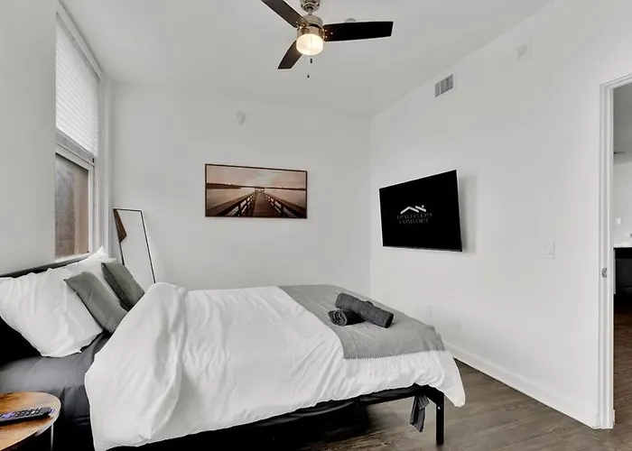 Apartment Heb703 Modern & Chic 2 Bedroom Downtown Worth, Free Parking, Walk To Convention Center *