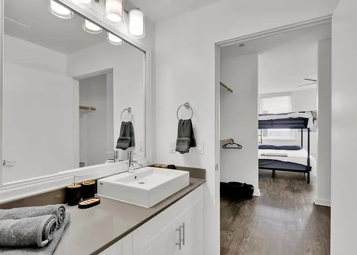 Apartment Heb703 Modern & Chic 2 Bedroom Downtown Worth, Free Parking, Walk To Convention Center *