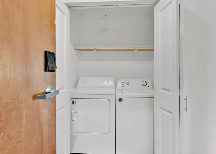 Apartment Heb703 Modern & Chic 2 Bedroom Downtown Worth, Free Parking, Walk To Convention Center